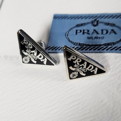 PRADA 프라다 스말토 귀걸이