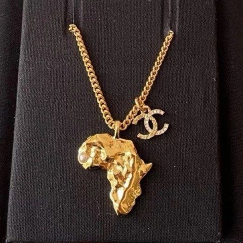 CHANEL 샤넬 아프리카 맵 목걸이
